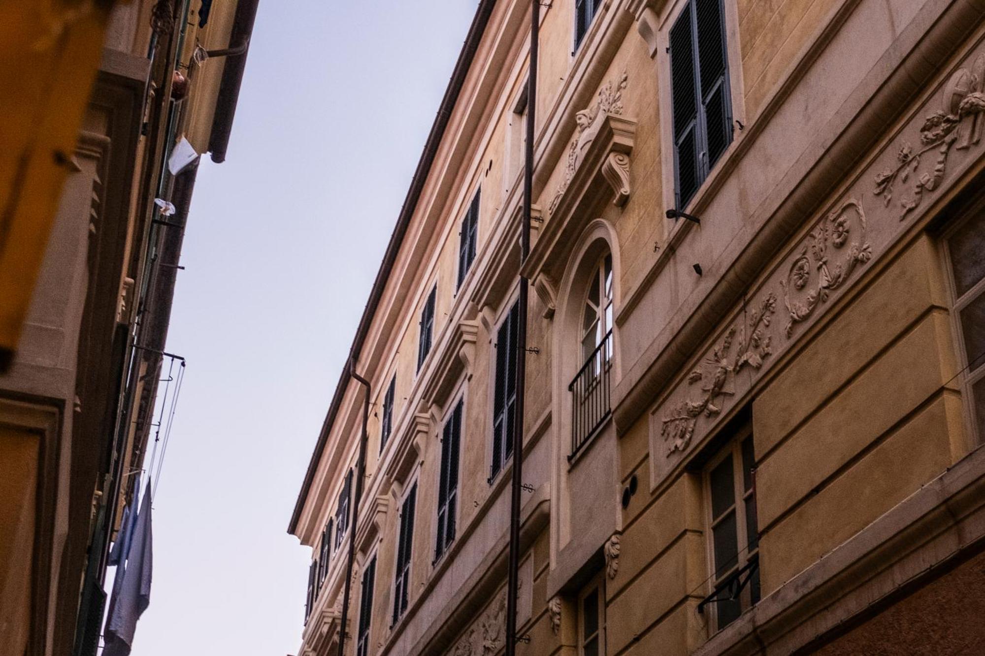 Palazzo Oddo Rental Rooms Albenga Exterior foto
